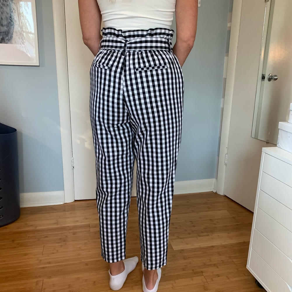 Who What Wear high waisted crops - Picture 3 of 8
